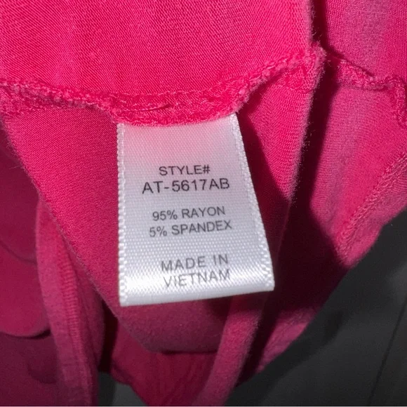 Zenana Outfitters Pink Short Sleeve Relaxed Boxy Oversized Stretch Tee size S - Picture 4 of 7